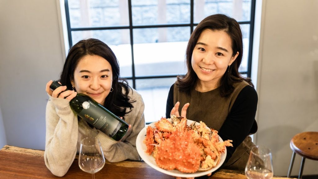 二条市場を散策&新鮮なカニを買ってゲストハウスで調理してみた｜We Bought and Cooked Fresh Big Crab at Nijo Market ｜Day Trip