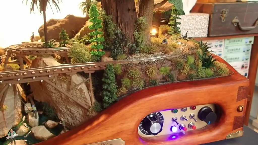 'Log Camp' a Micro Japanese Forest Railway in HOe scale (2'6")