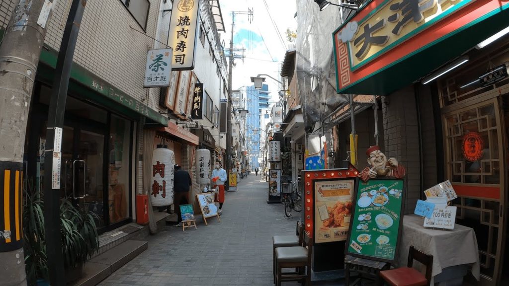 Walking around Fukushima station in Osaka, Japan.　大阪の福島駅周辺を散歩