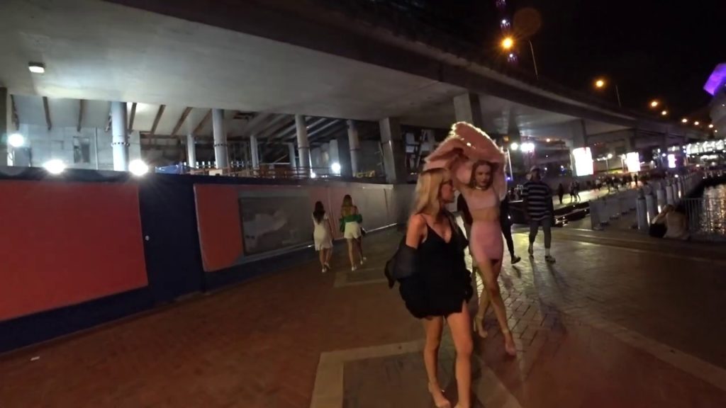 SYDNEY at NIGHT - Darling Harbour Nightlife 🇦🇺