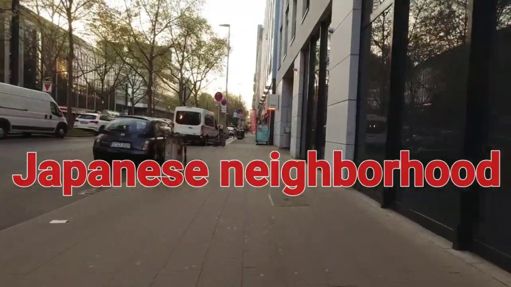 Japanese neighborhood. Cycle tour