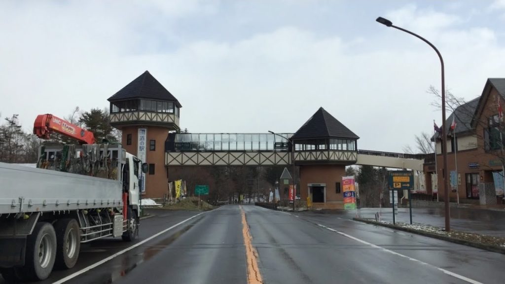 草津温泉 道路状況 2020.4.10　8時頃 雪　0℃　国道292号線