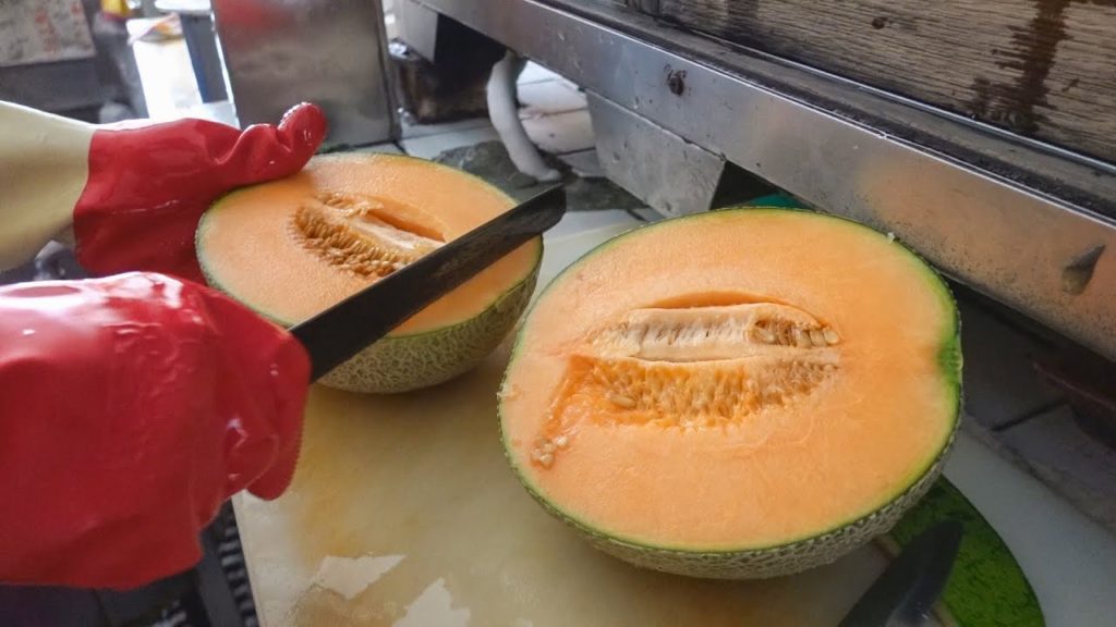 Taiwanese Street Food - Fruits Cutting Skills / 水果切割技能, 水果切盤