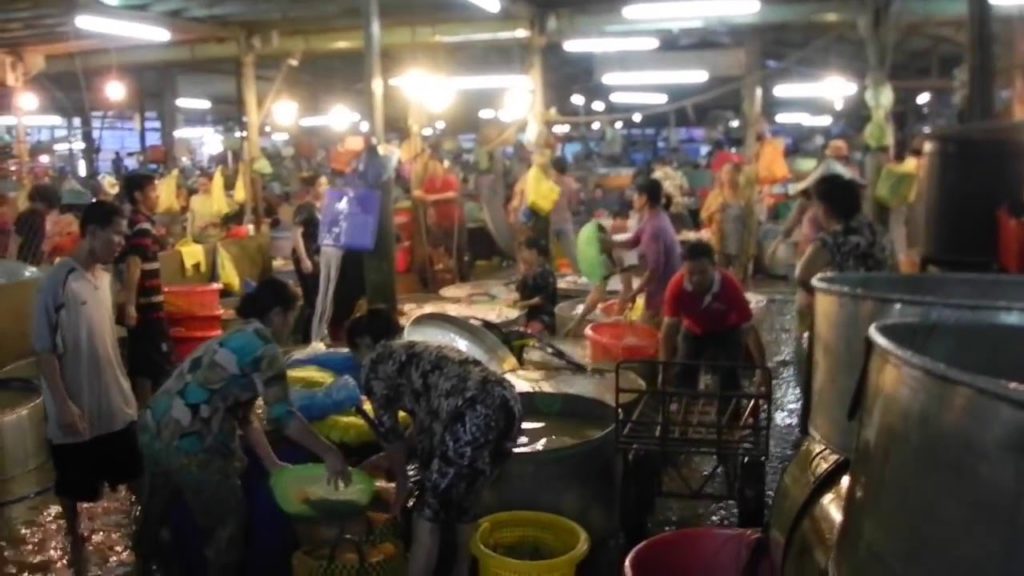Great experience in a fish market in Mekong Delta. Vietnam.