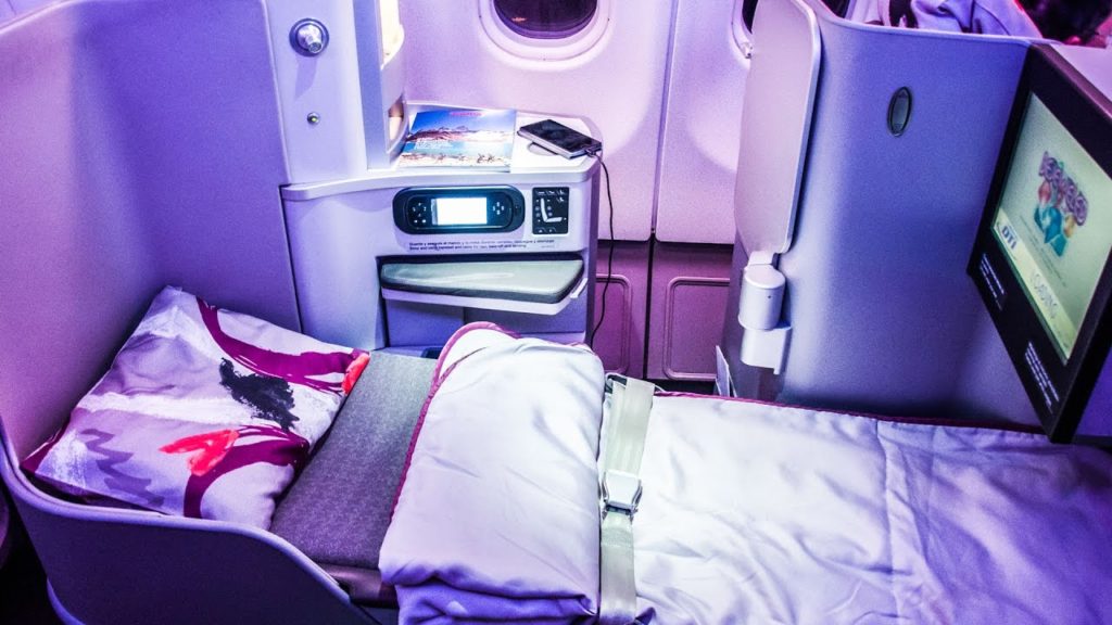 TRIPREPORT | Iberia (BUSINESS CLASS) | Chicago - Madrid - Vienna | Airbus A340-600 / A320