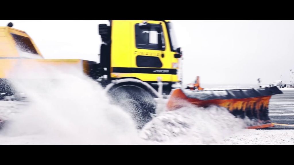 When snow hits the fan – How Finnish airports deal with snow and ice When snow hits the fan - How Finnish airports deal with snow and ice