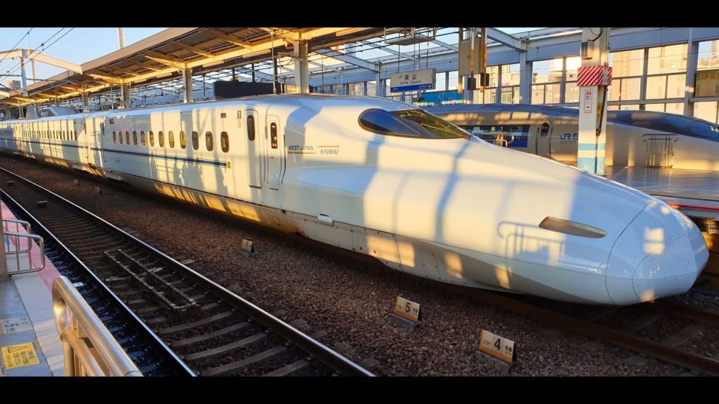 Japanese Shinkansen Bullet Train. Enjoy the ride from Tokyo - Osaka - Hiroshima! LUXURY TRAIN RIDE