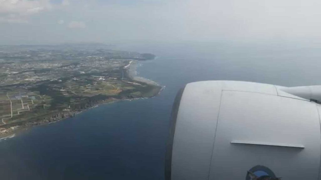 Landing Okinawa, Naha沖縄・那覇空港着陸（曇・南→北）(9'07")1343