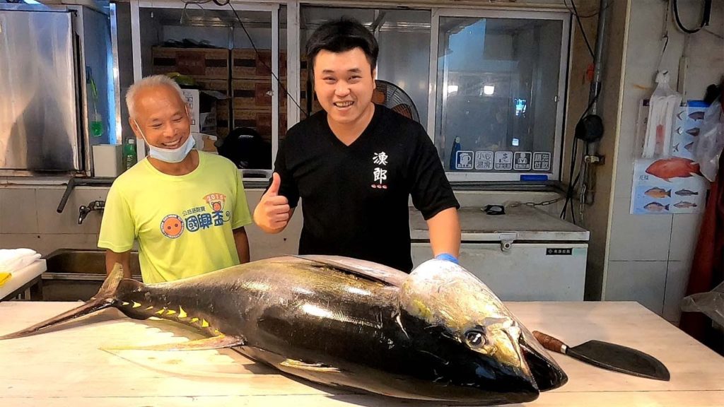 $1000 TUNA CUTTING SHOW & SUSHI / SASHIMI MEAL黃鰭鮪魚-Taiwanese Street Food
