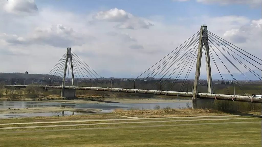 十勝川白鳥大橋ライブカメラ(十勝川温泉第一ホテル屋上より) Live Camera in The Hakutyo Bridge of Tokachi River, Hokkaido in Japan 十勝川白鳥大橋ライブカメラ(十勝川温泉第一ホテル屋上より) Live Camera in The Hakutyo Bridge of Tokachi River, Hokkaido in Japan