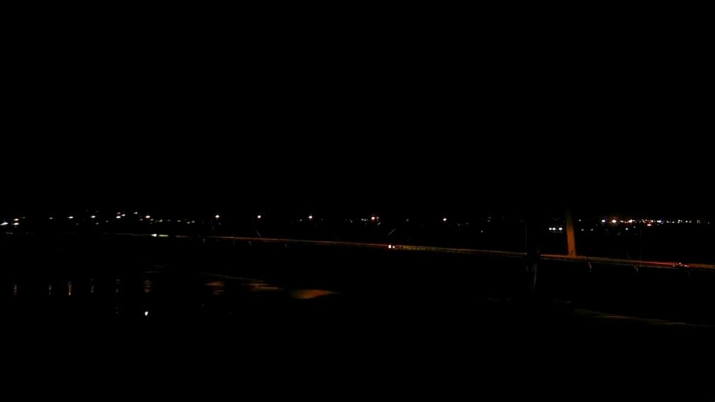 十勝川白鳥大橋ライブカメラ(十勝川温泉第一ホテル屋上より) Live Camera in The Hakutyo Bridge of Tokachi River, Hokkaido in Japan 十勝川白鳥大橋ライブカメラ(十勝川温泉第一ホテル屋上より) Live Camera in The Hakutyo Bridge of Tokachi River, Hokkaido in Japan