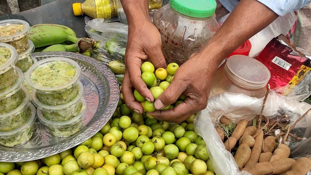 Amazing Street Food of Dhaka || Popular Street Food of Bangladesh