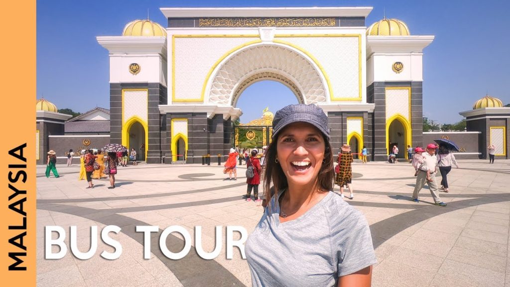 What to do in KUALA LUMPUR, MALAYSIA: Istana Negara, Botanical Garden | Vlog 4