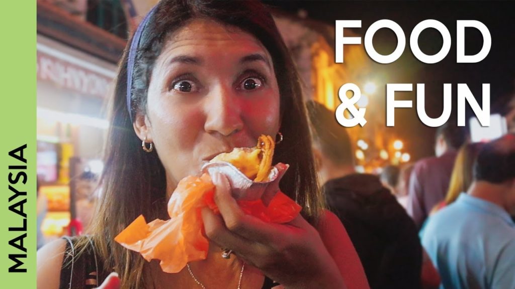 Melaka, MALAYSIA: Jonker Street food & Melaka river cruise | vlog 3