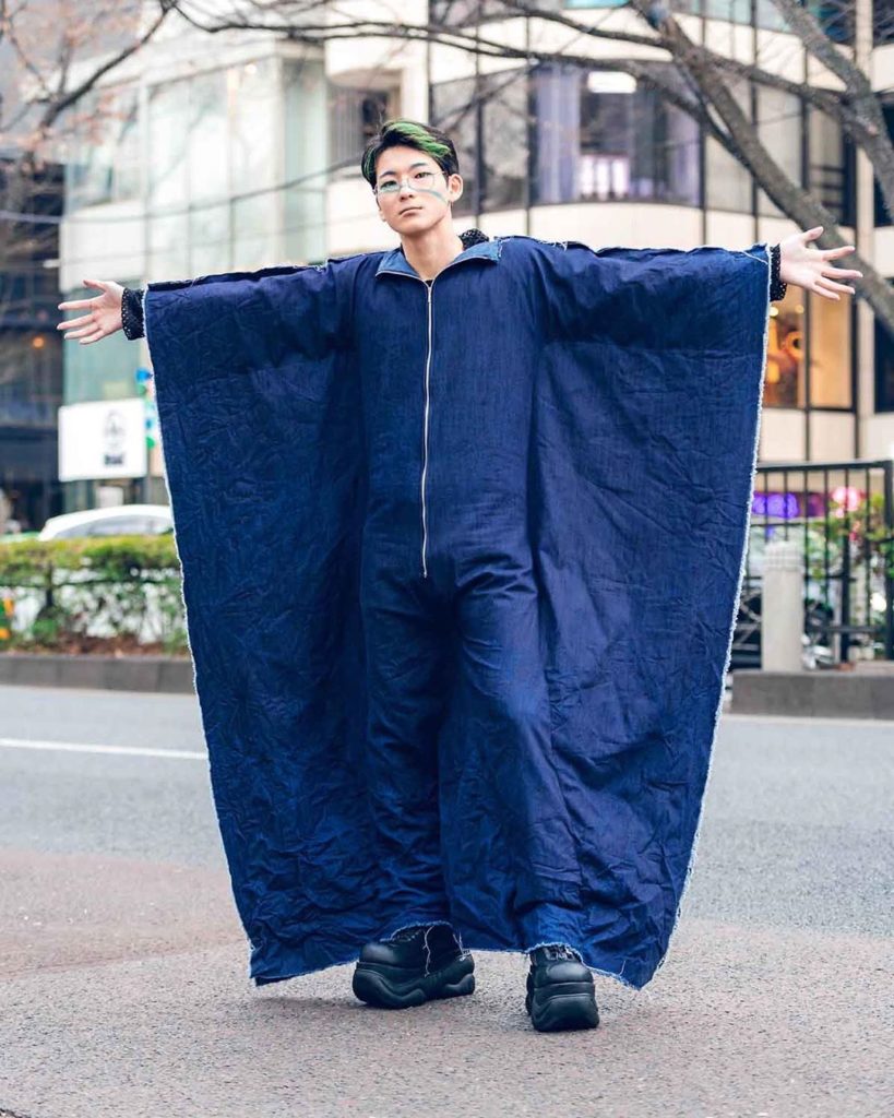 19-year-old Japanese student Nagi (@12.na.167) on the street in Harajuku wearing...