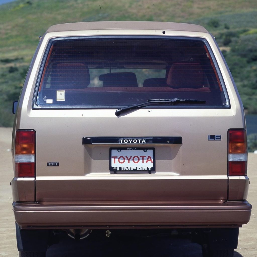 1984’s second-most famous #Van.  #TBT...