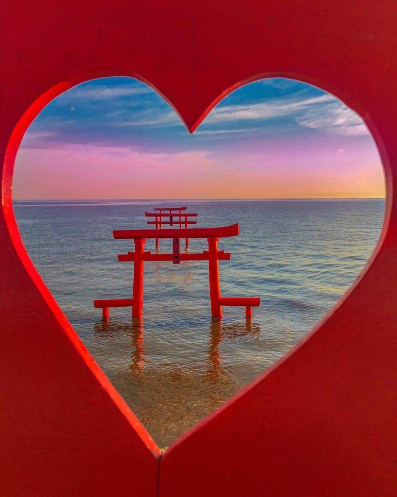 Japan Travel: The town of Tara in Saga Prefecture is home to Ouo Shrine, which features these … The town of Tara in Saga Prefecture is home to Ouo Shrine, which features these ...