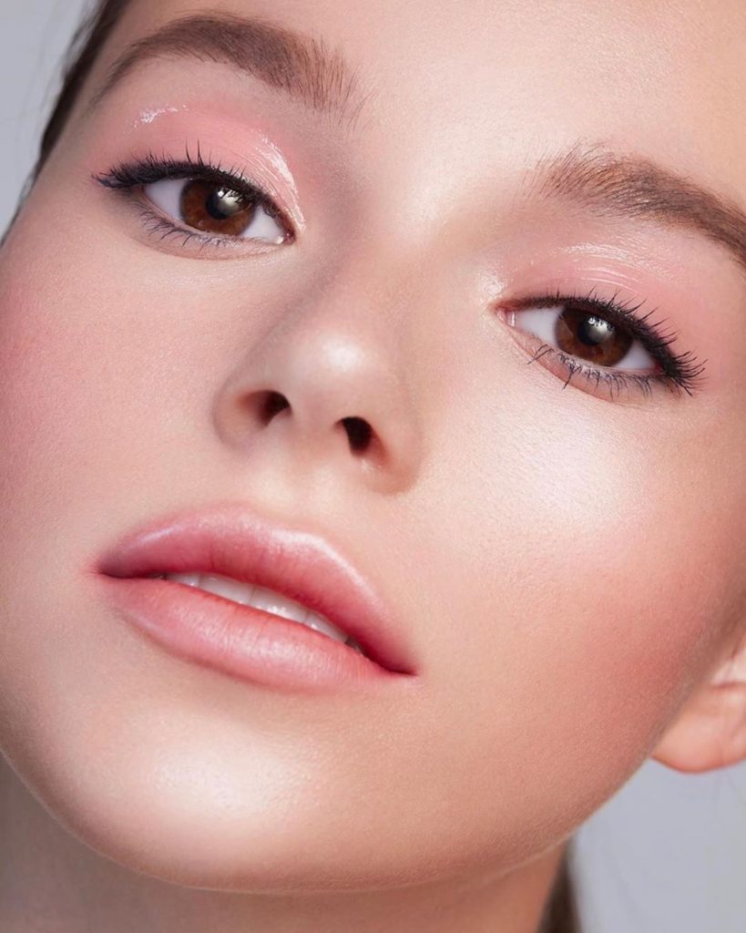 SHISEIDO: File Under: peachy perfection. We’re loving this monochromatic look created by @… File Under: peachy perfection. We’re loving this monochromatic look created by @...