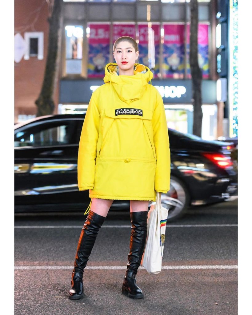 Japanese hair stylist Sayaka (@____38) on the street in Harajuku. In addition to...