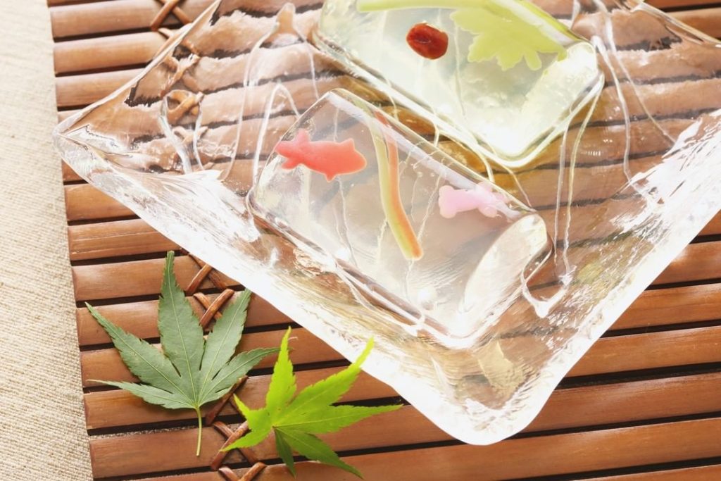 Visit Japan: Traditional Japanese sweets, or wagashi, are not often seen outside of Japan. Th… Traditional Japanese sweets, or wagashi, are not often seen outside of Japan. Th...