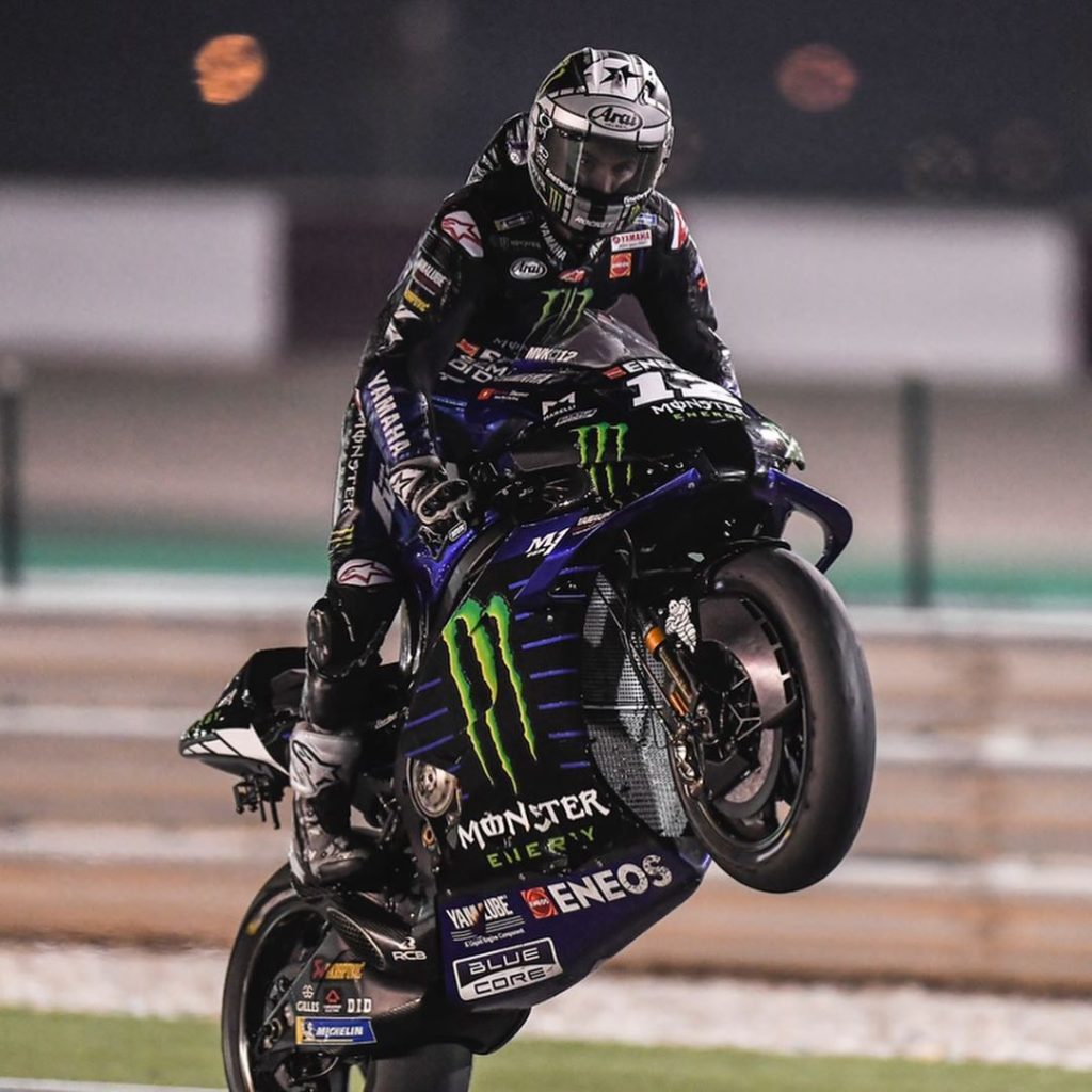 Happy #WheelieWednesday! 
.
Is it us, or does the dark make it even more fierce?...