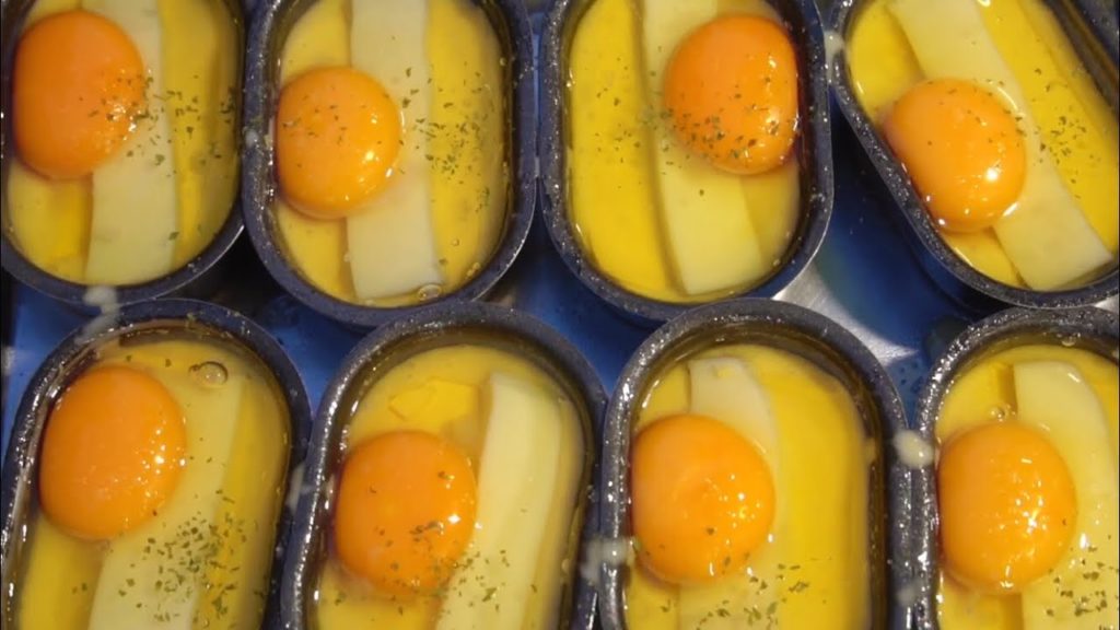 Korean Cheese Egg Bread – Taiwanese Street Food / 韓國雞蛋糕- 台灣街頭美食 Korean Cheese Egg Bread - Taiwanese Street Food / 韓國雞蛋糕- 台灣街頭美食