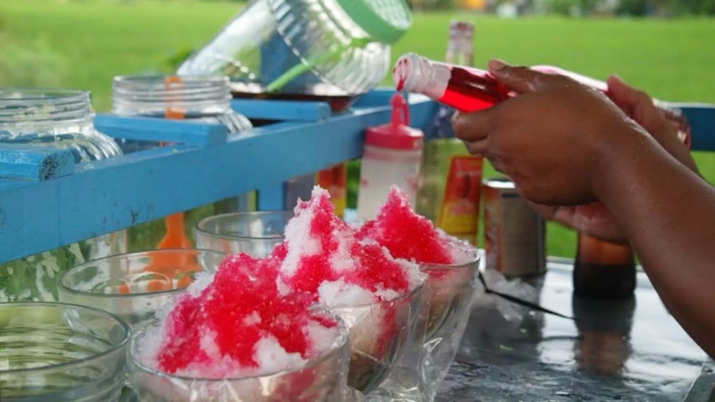 Indonesian Street Food - ( Es Serut ) a popular drink in Indonesia