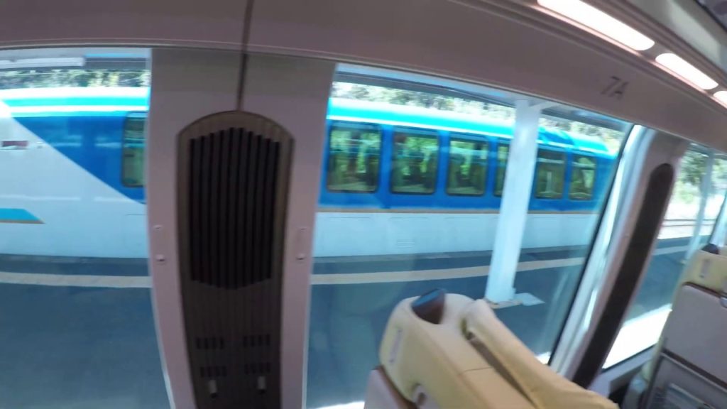 近鉄特急　しまかぜ　先頭車両車内　觀光特急「Shimakaze」6号車廂　Interior of Limited Express Shimakaze