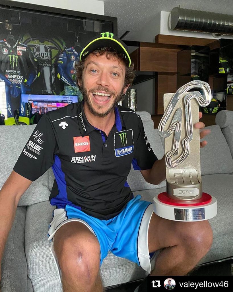 Podium = 
Well done, @valeyellow46! 
.
.
#Repost @valeyellow46  ・・・
Virtual podi...