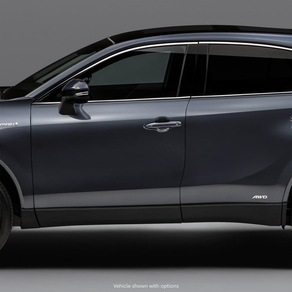Standard Electronic On-Demand AWD 
Available 12.3-inch multimedia touchscreen 
A...