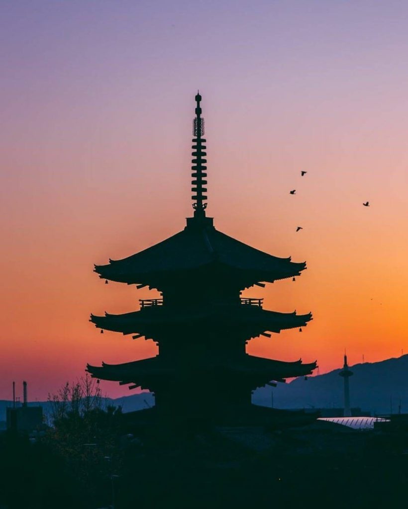 Japan Travel: Silhouettes and sunsets
: @morganburrett
—–⠀
#Kyoto, Japan
.⠀
.⠀
.⠀
.
#… Silhouettes and sunsets
: @morganburrett
-----⠀
#Kyoto, Japan
.⠀
.⠀
.⠀
.
#...