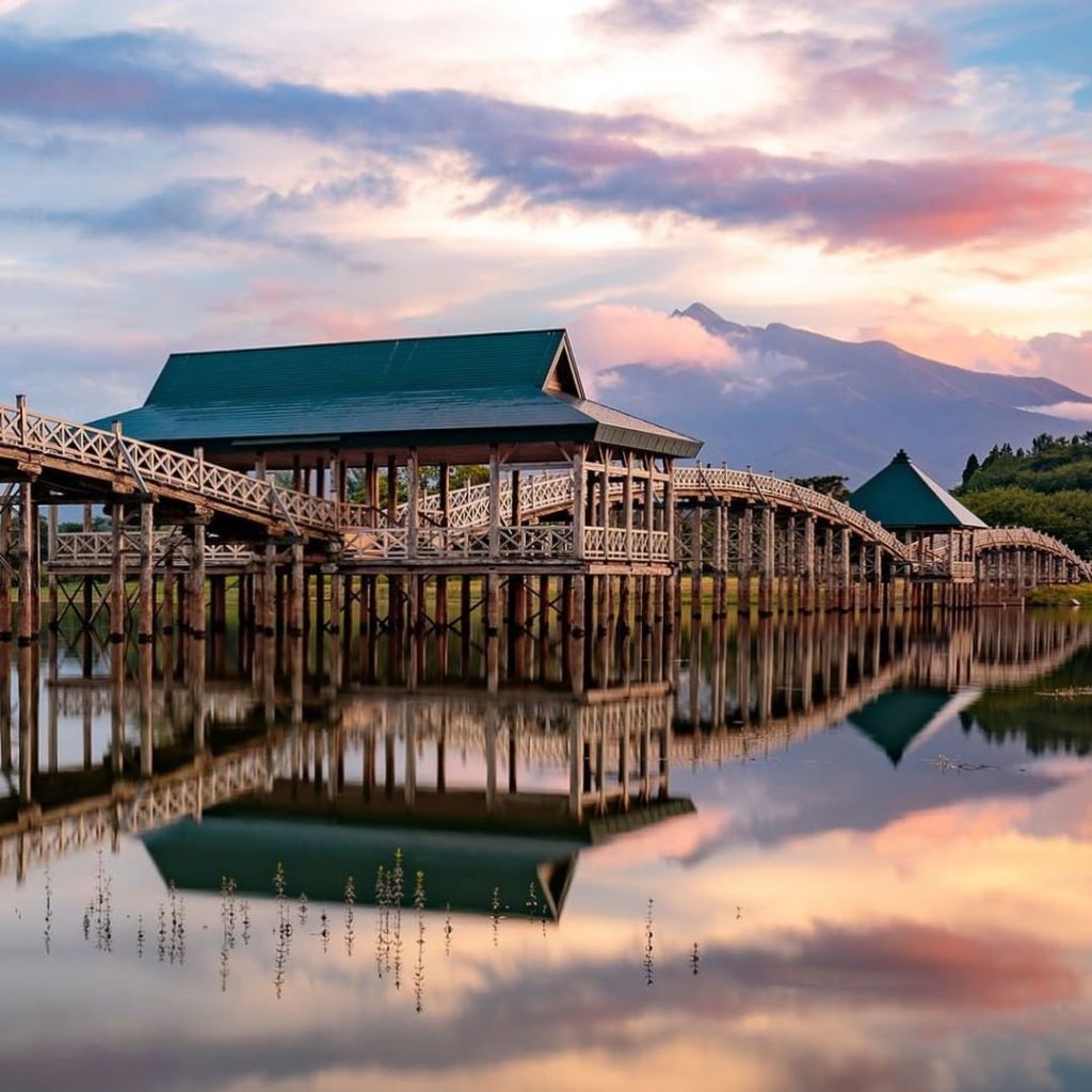 Have you ever wondered what a power spot is? Tsugaru Fujimi Lake, the largest wa...