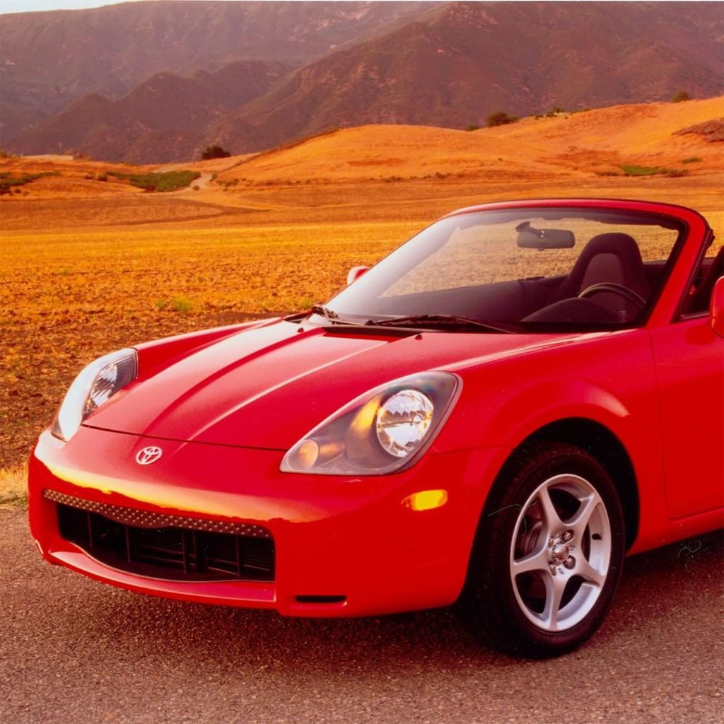 Get caught in its web. #TBT 2000 #MR2 Spyder...