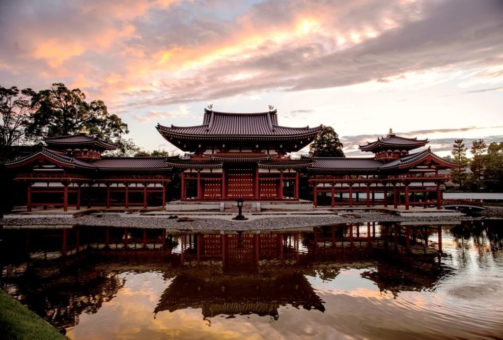.
Phoenix Hall at Byodo-in is breathtaking at dusk.
#NoPlanNoProblemJune  夕暮れにたた...