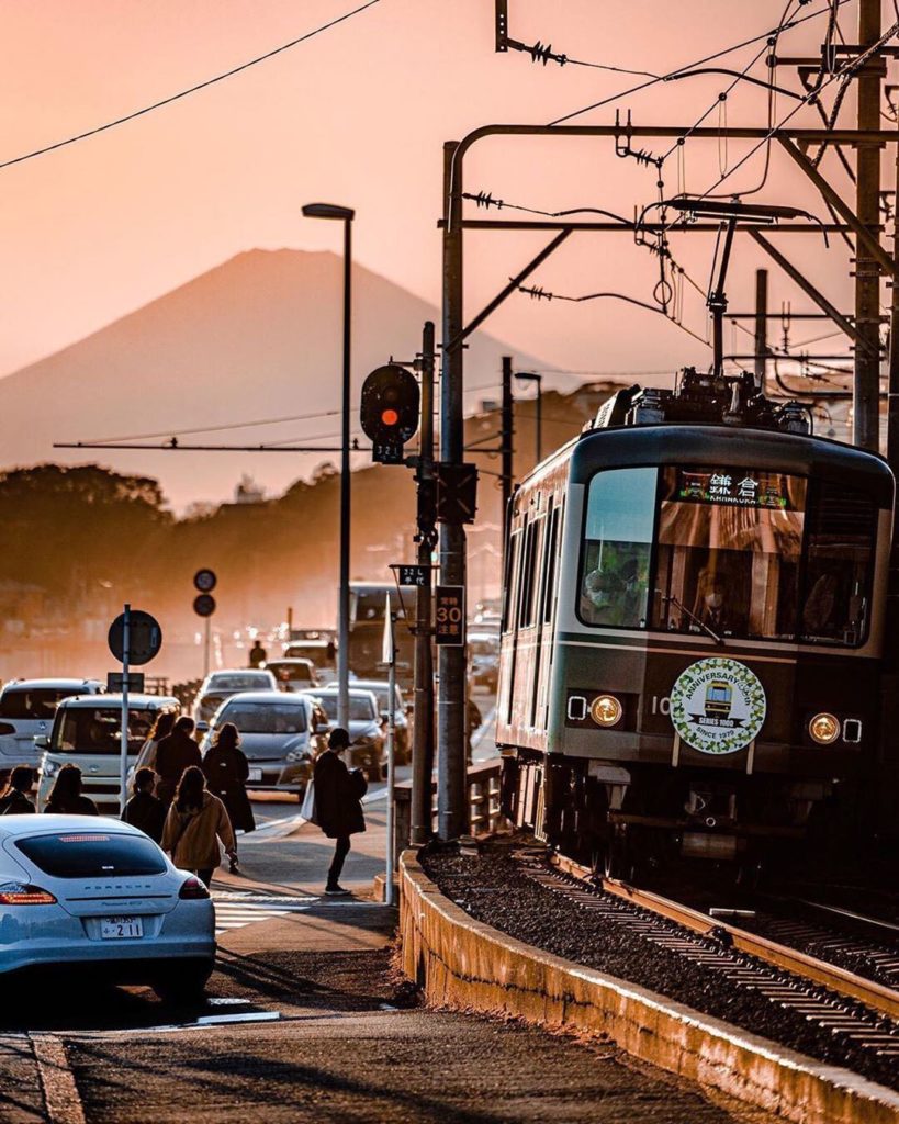 Visit Japan: Hop on the Enoden train, which runs through Fujisawa and Kamakura along the Shon… Hop on the Enoden train, which runs through Fujisawa and Kamakura along the Shon...