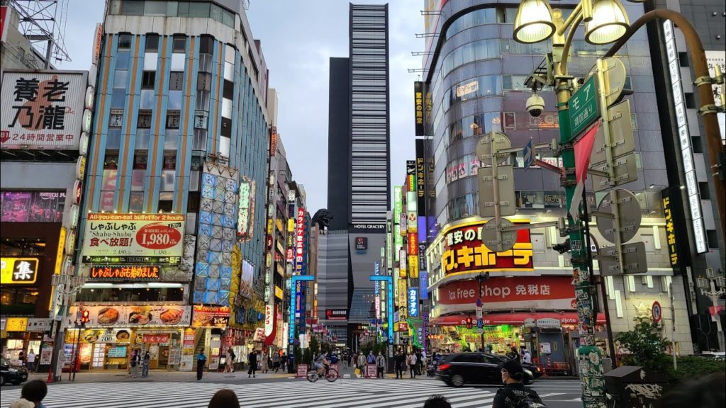 新宿駅を一周(歌舞伎町方面から一周)2020.06 新宿駅を一周(歌舞伎町方面から一周)2020.06