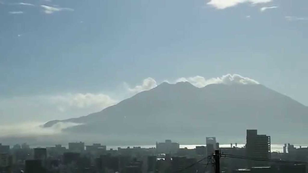 Beautiful Volcano Sakurajima in Kagoshima, Japan (2015/07/14 07:45)