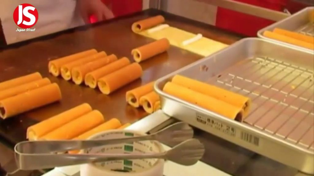🇯🇵 Japanese Street Food - Japanese Doreyaki and Rolls Food