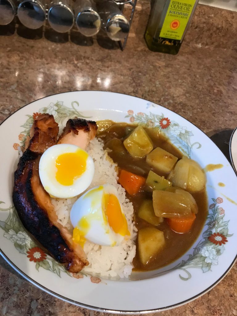 Sake-marinated salmon and curry! Super simple, super tasty.