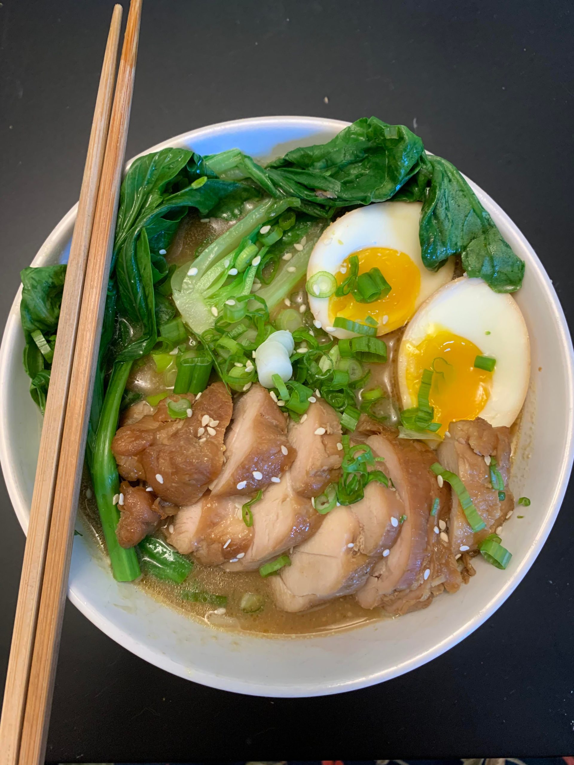 Made some peanut broth ramen with chashu chicken Alo Japan