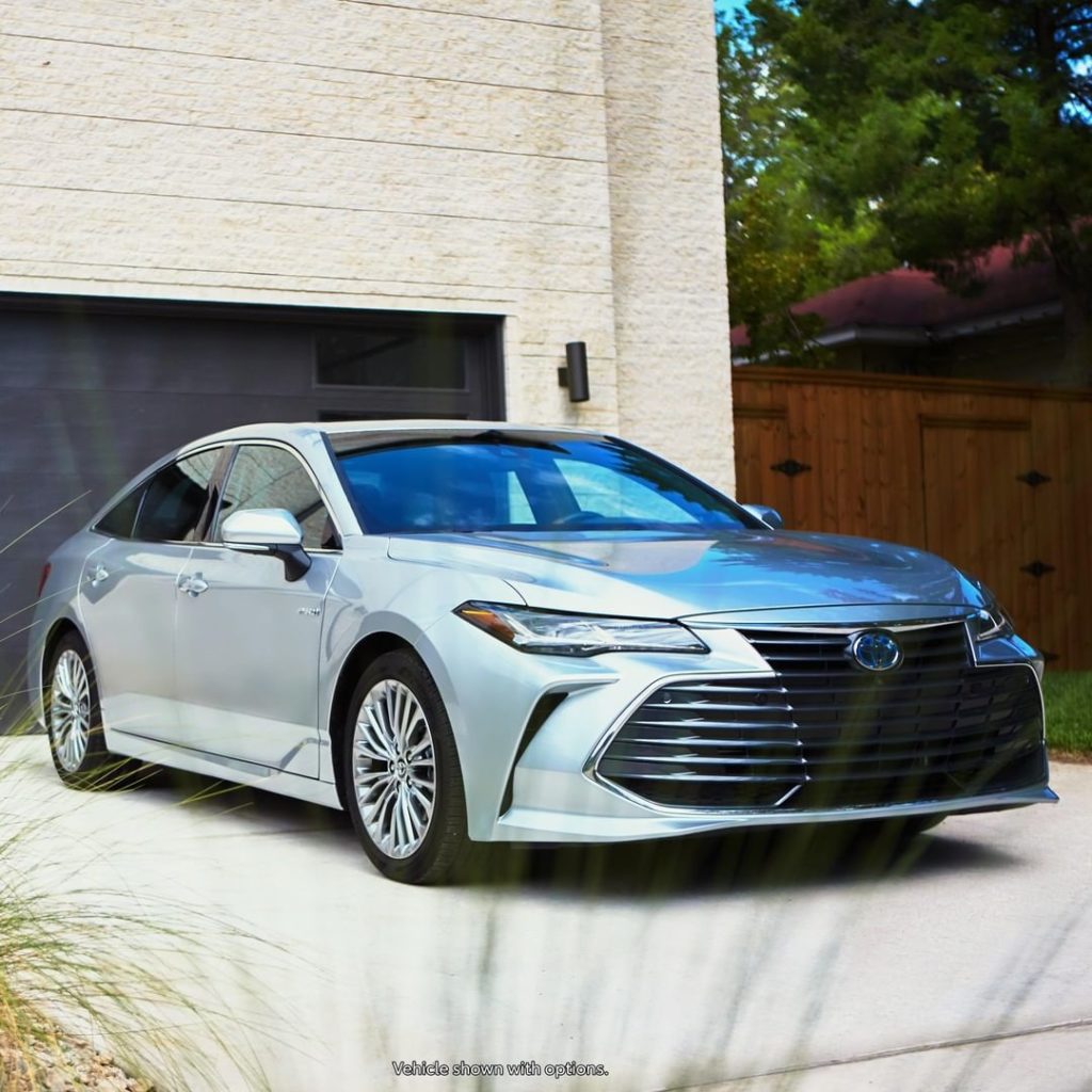 The first impression matters the most.
#Avalon #Hybrid #LetsGoPlaces...