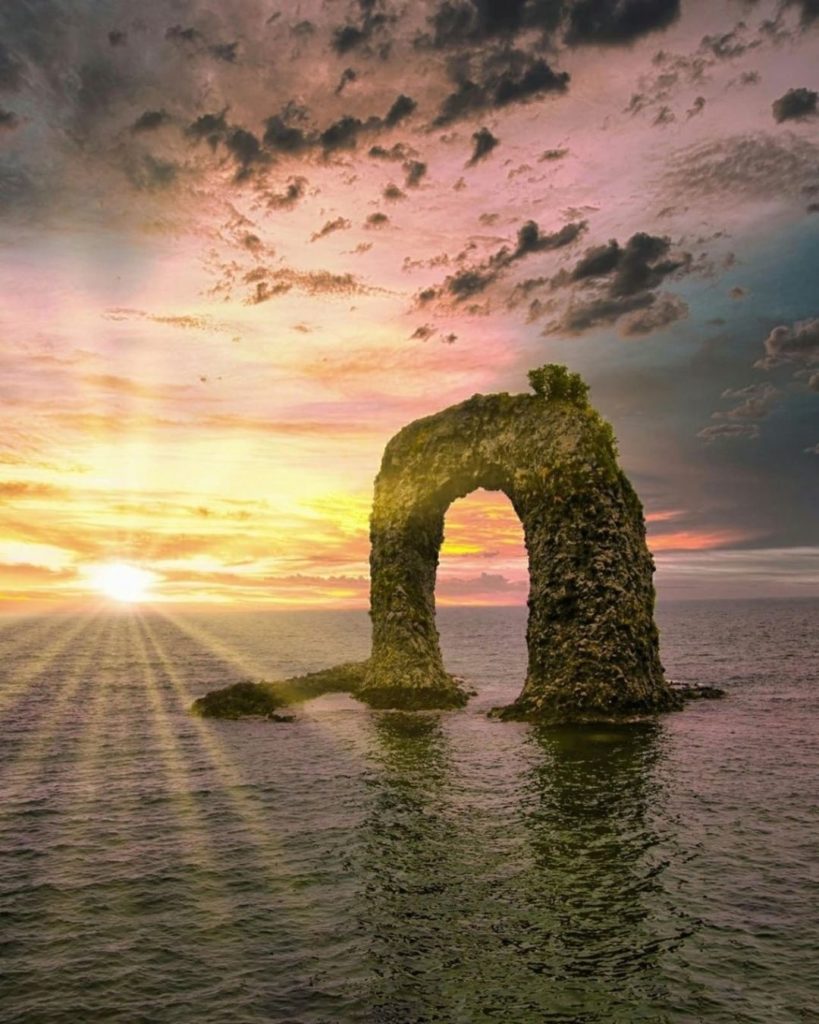 .
Nostalgic tones in the sky are contrasted beautifully with the sculpture-like ...