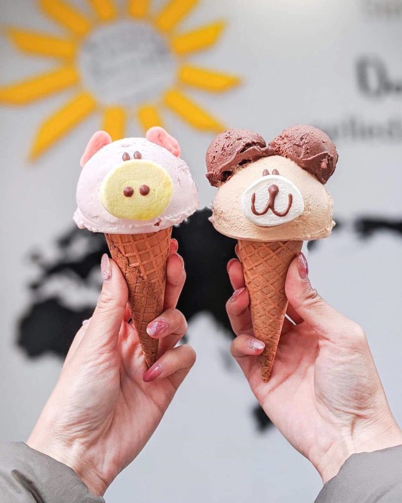 Visit Japan: What’s your favourite Japanese dessert and where did you try it? Pictured is Ei… What’s your favourite Japanese dessert and where did you try it? Pictured is Ei...