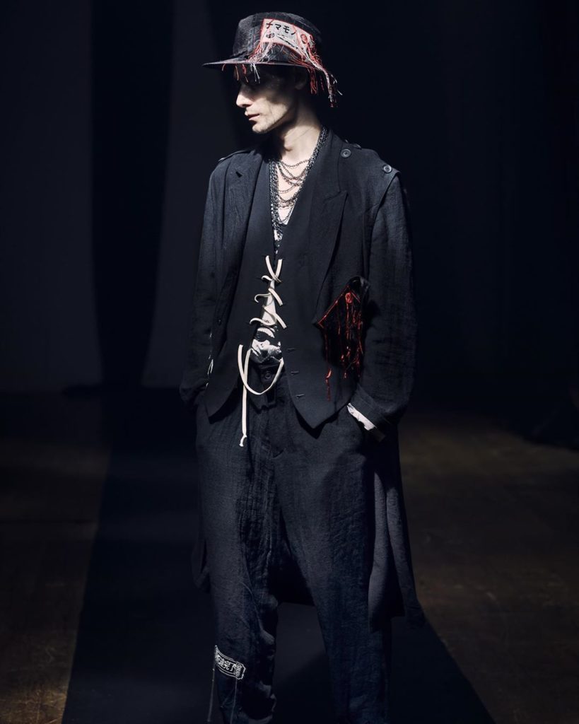 Yohji Yamamoto pour Homme Spring/Summer 2021 

Photo by @takayofficial 

#YohjiY...