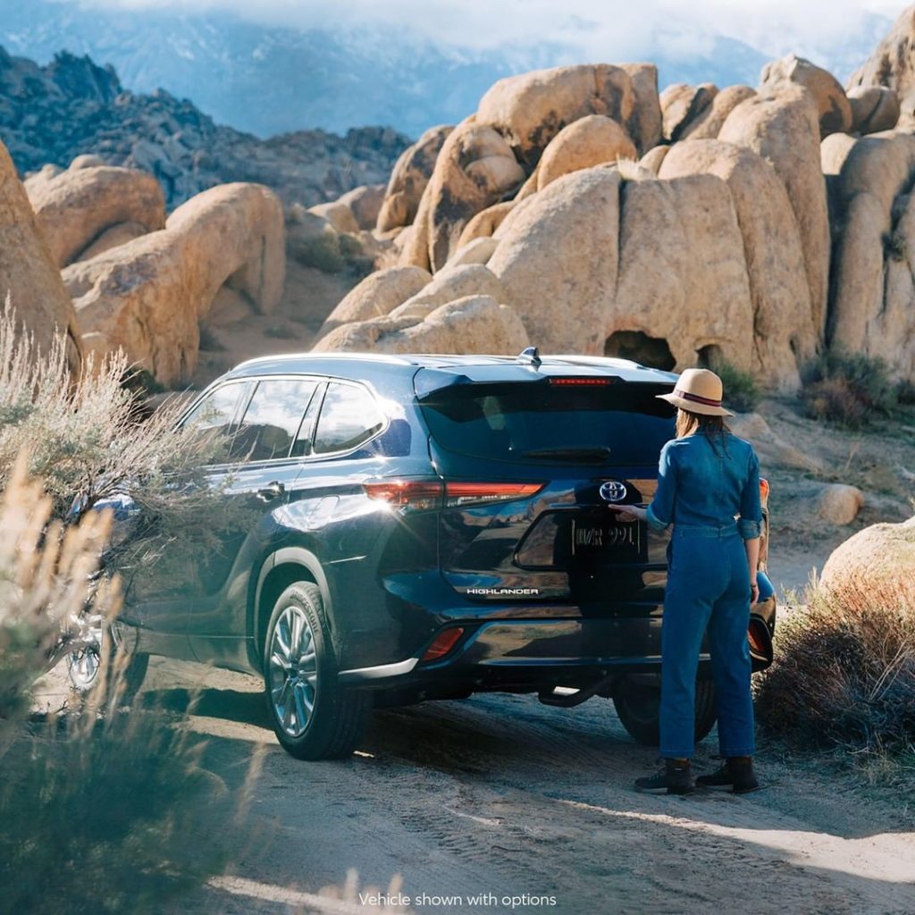 Discover new roads to inspiration. #Highlander #Hybrid #LetsGoPlaces...