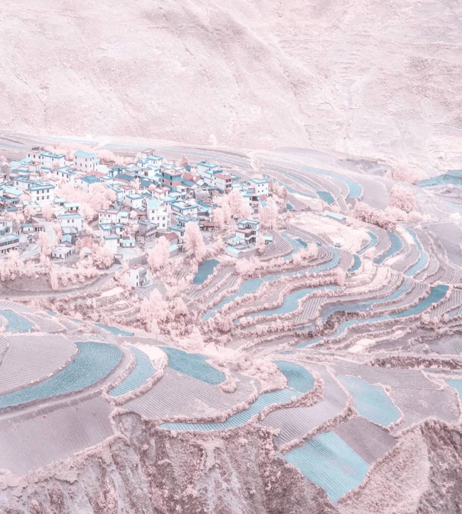 What's up happy weekend 
.
.
.
.
.
#ｖａｐｏｒｗａｖｅ #retrowave #lofi #vaporwaveaesthet...