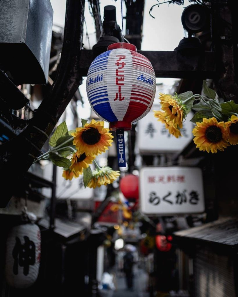 Japan Travel: If you can’t be out among the sunflowers, bring the sunflowers to you 
: @35mmfu… If you can't be out among the sunflowers, bring the sunflowers to you 
: @35mmfu...