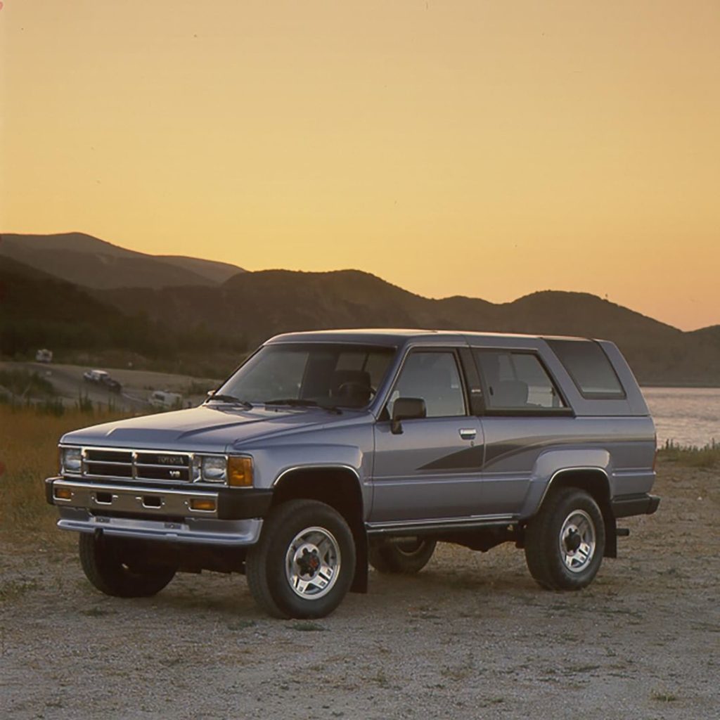 Sunset chaser.  #TBT 1989 #4Runner #LetsGoPlaces...