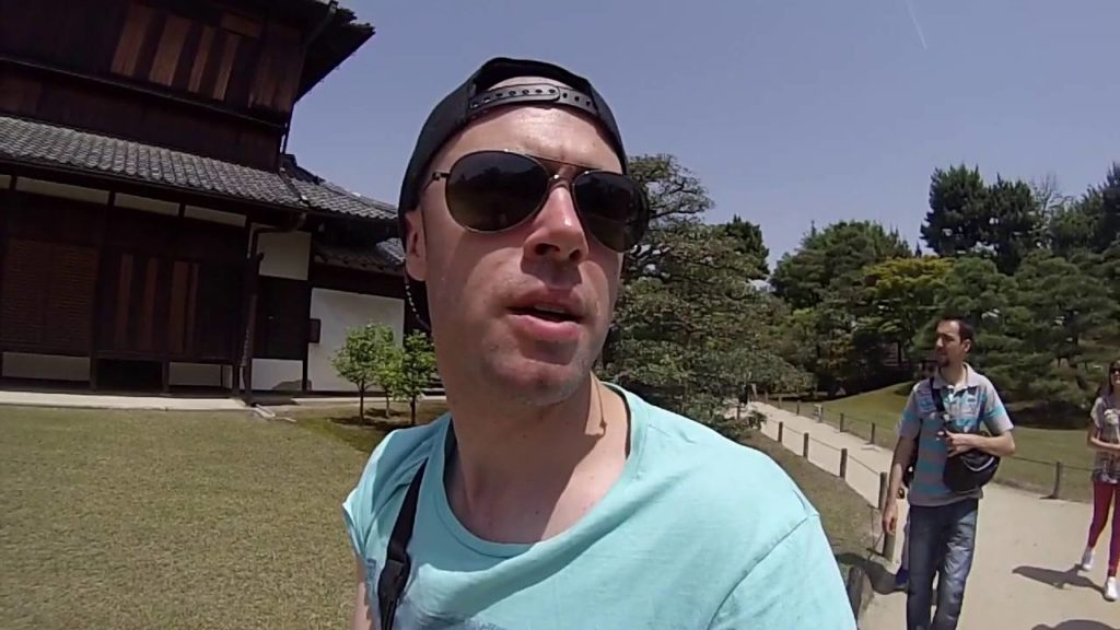 4 français au Japon Kyoto jour 1 : Château et joueur de pipeau