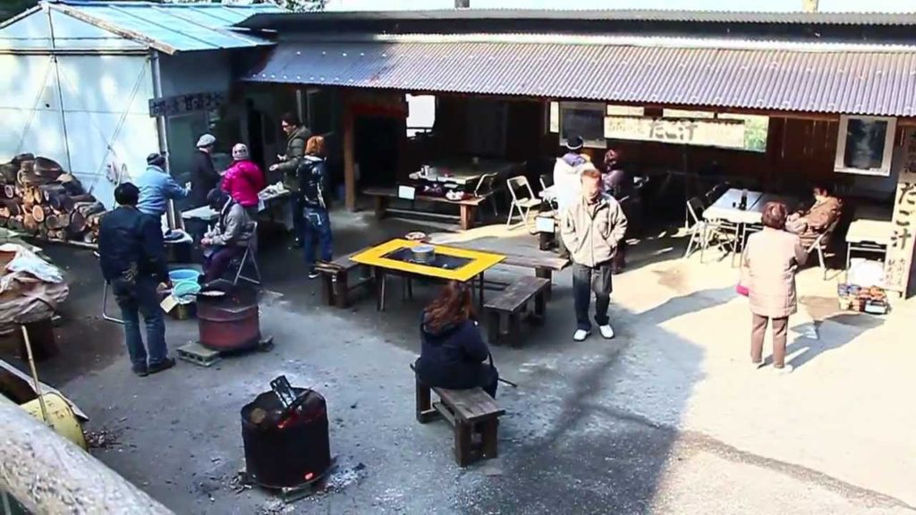 Frozen Falls & Onsen [古賀の滝とままの手」